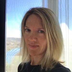 Meet your Posher, Lorraine